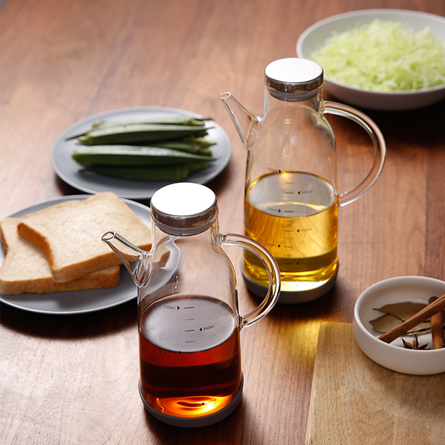Heat Resistant Glass Oil Pot With Stainless Steel Cover