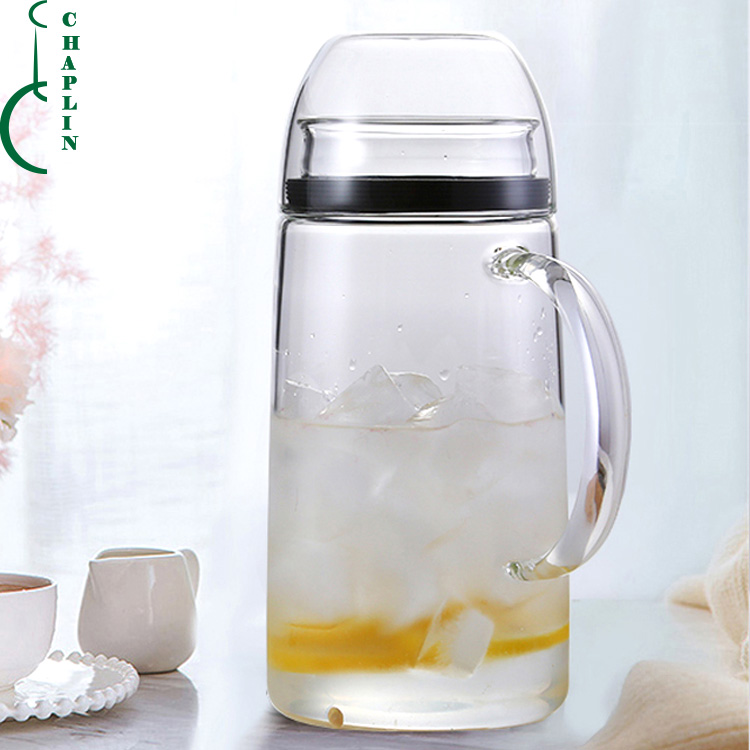 large High Quality Pyrex Glass Water Carafe / Pitcher with glass cover